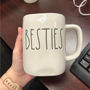 Rae Dunn “Besties” Mug
